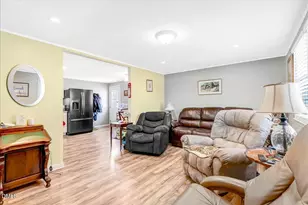 108 Hawkins St, Clarksville, VA 23927 - Photo 2