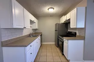 1128 Savannah Dr, Raleigh, NC 27610 - Photo 4