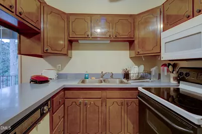 5604 Falls Of Neuse Road, Raleigh, NC 27609 - Photo 10