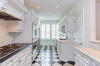 213 E Franklin Street #Unit 400, Chapel Hill, NC 27514 - Photo 18