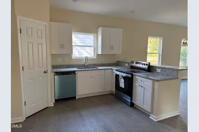 483 New York Avenue, Burlington, NC 27215 - Photo 6