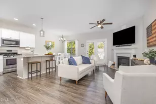 420 Cherry St, Fuquay-Varina, NC 27526 - Photo 2