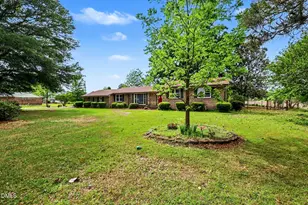 875 Wynn Rd, Clinton, NC 28328 - Photo 2