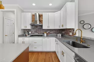 308 Wyndham Dr, Chapel Hill, NC 27516 - Photo 16