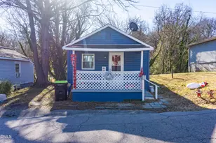 621 Marshall St, Henderson, NC 27536 - Photo 6