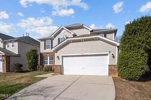 238 Larktree Ln, Fuquay Varina, NC 27526 - Photo 4