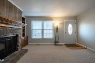 116 E Judd St, Zebulon, NC 27597 - Photo 4