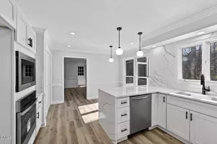 2224 Effingham Cir, Raleigh, NC 27615 - Photo 10