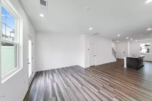 2302 Oakwood Meadows Ct, Raleigh, NC 27604 - Photo 4