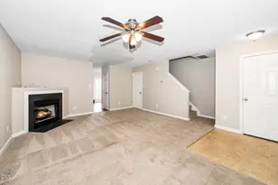 216 Climbing Ivy Ct, Cary, NC 27511 - Photo 4