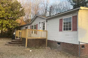 304 Mullins St, Princeville, NC 27886 - Photo 2