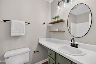 1049 Mills St, Raleigh, NC 27608 - Photo 20