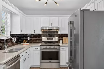 1049 Mills Street, Raleigh, NC 27608 - Photo 12