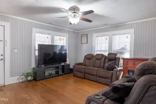 807 N Pollock St, Selma, NC 27576 - Photo 8