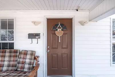 807 N Pollock Street, Selma, NC 27576 - Photo 4