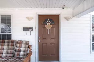 807 N Pollock St, Selma, NC 27576 - Photo 4