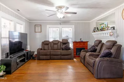 807 N Pollock Street, Selma, NC 27576 - Photo 6