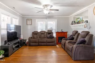 807 N Pollock St, Selma, NC 27576 - Photo 6