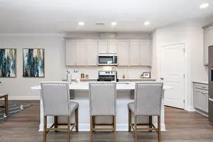 1425 Queen Trigger Dr, Fuquay-Varina, NC 27526 - Photo 8