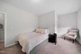 7301 Villoria Ln, Raleigh, NC 27617 - Photo 20