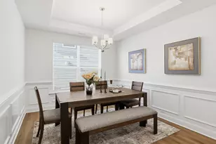 605 Hampton Crest Ct, Fuquay-Varina, NC 27526 - Photo 4