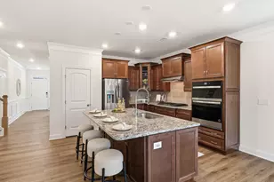 605 Hampton Crest Ct, Fuquay-Varina, NC 27526 - Photo 6