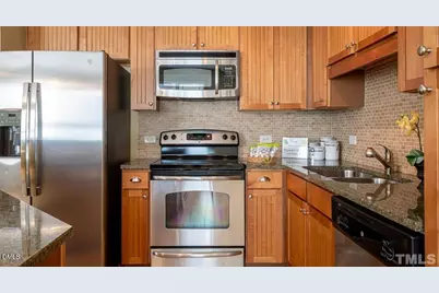 300 Cosgrove Avenue #B7, Chapel Hill, NC 27514 - Photo 32