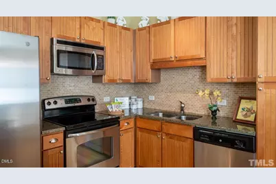 300 Cosgrove Avenue #B6, Chapel Hill, NC 27514 - Photo 26