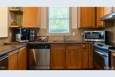 300 Cosgrove Avenue #B6, Chapel Hill, NC 27514 - Photo 10