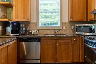 300 Cosgrove Ave, Chapel Hill, NC 27514 - Photo 10