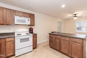 3115 Wedgewood Dr, Fayetteville, NC 28301 - Photo 10