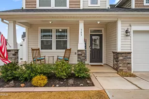 383 Mallard Loop Dr, Clayton, NC 27527 - Photo 2