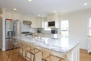 211 Westridge Dr, Raleigh, NC 27609 - Photo 16