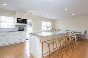 211 Westridge Dr, Raleigh, NC 27609 - Photo 2