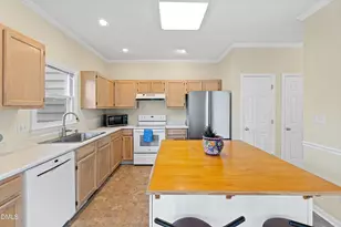 201 Riverwalk Cir, Cary, NC 27511 - Photo 20