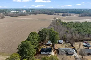 3838 Longleaf Dr NE, Elm City, NC 27822 - Photo 4