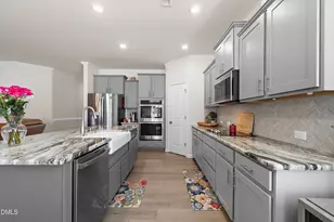 183 E Piston Pt, Clayton, NC 27520 - Photo 8