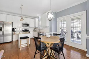 609 Oakhall Dr, Holly Springs, NC 27540 - Photo 10