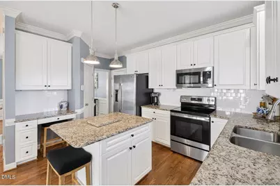 609 Oakhall Drive, Holly Springs, NC 27540 - Photo 8