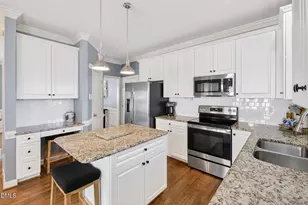 609 Oakhall Dr, Holly Springs, NC 27540 - Photo 8