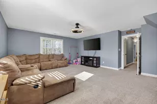 609 Oakhall Dr, Holly Springs, NC 27540 - Photo 34