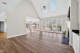 105 Headlands Ln, Cary, NC 27518 - Photo 12