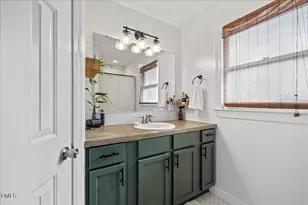 201 Pinewood Dr, Apex, NC 27502 - Photo 32