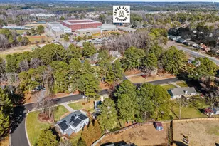 201 Pinewood Dr, Apex, NC 27502 - Photo 54