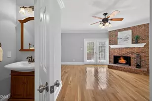 1404 Governors Ct, Raleigh, NC 27604 - Photo 10