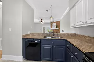 1404 Governors Ct, Raleigh, NC 27604 - Photo 10