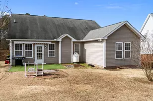 2040 Applewood Dr, Creedmoor, NC 27522 - Photo 4