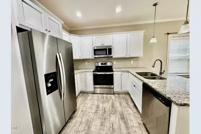 311 S Corbett Avenue S, Kenly, NC 27542 - Photo 8