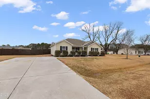 170 Johnston Farms Dr, Smithfield, NC 27577 - Photo 2