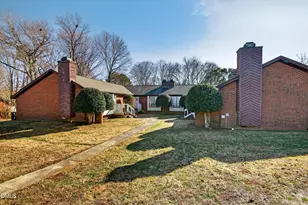 2829 Seclusion Ct, Raleigh, NC 27612 - Photo 4
